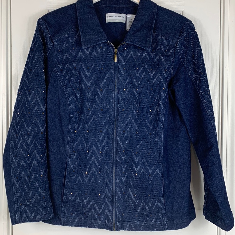 Alfred Dunn blue denim jacket size 12P. 70% cotton. Full length zipper. Pockets
